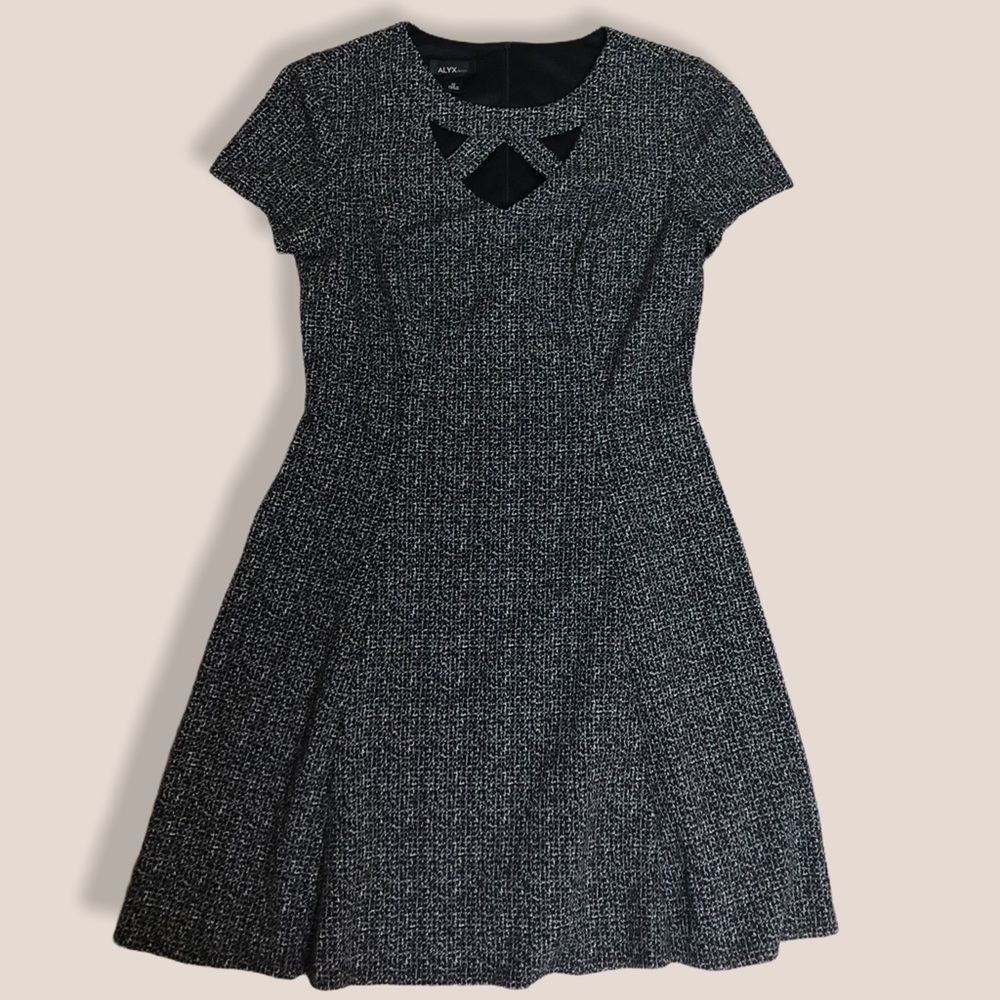 Women’s Short sleeve dress